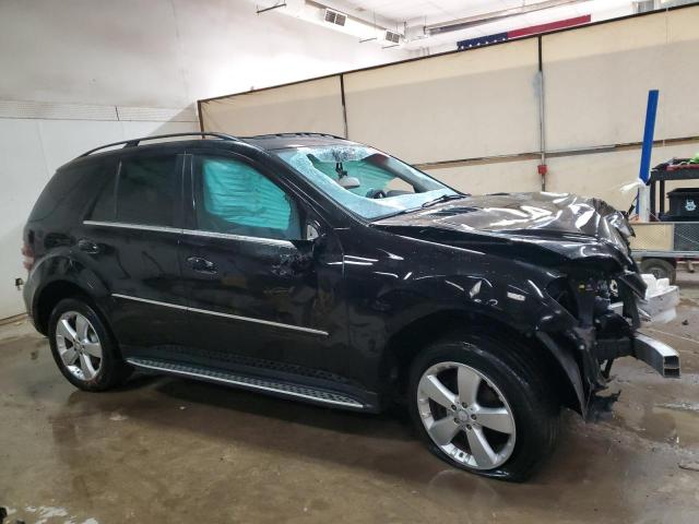 4JGBB8GB5BA701778 - 2011 MERCEDES-BENZ ML 350 4MATIC BLACK photo 4