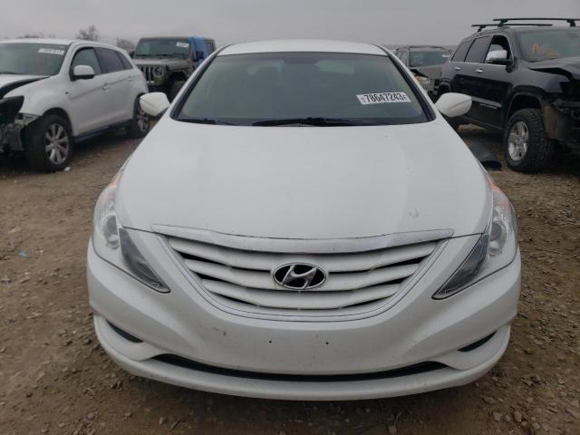 5NPEB4AC1DH800654 - 2013 HYUNDAI SONATA GLS WHITE photo 5