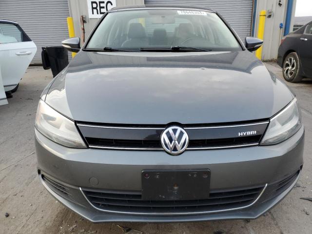 3VW637AJ0DM255409 - 2013 VOLKSWAGEN JETTA HYBRID GRAY photo 5