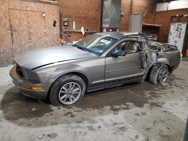 1ZVFT80N255197479 - 2005 FORD MUSTANG GRAY photo 1