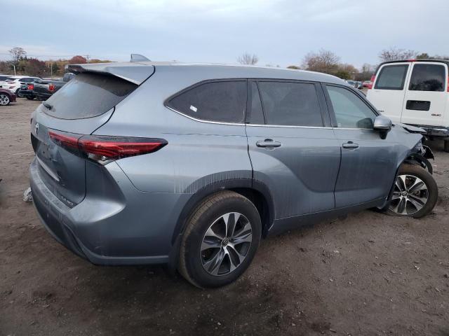 5TDGZRBH1LS010601 - 2020 TOYOTA HIGHLANDER XLE 银色 照片 3