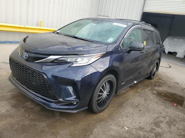 2021 TOYOTA SIENNA XSE, 