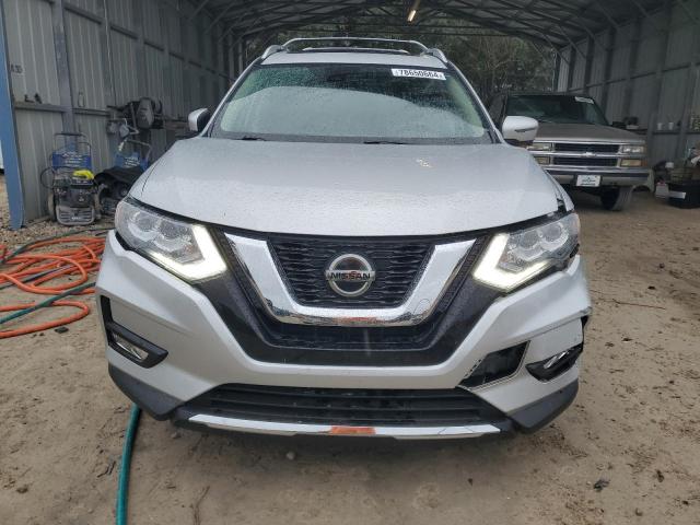 JN8AT2MV8JW344109 - 2018 NISSAN ROGUE S SILVER photo 5