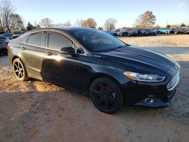 3FA6P0H92FR269575 - 2015 FORD FUSION SE BLACK photo 4