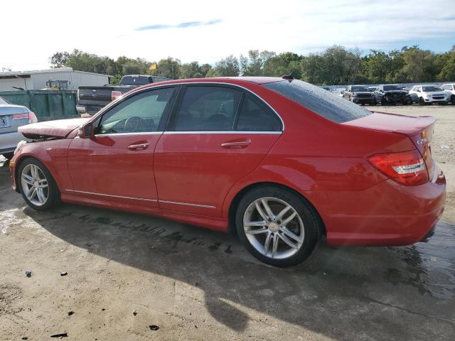 WDDGF4HB1DR253040 - 2013 MERCEDES-BENZ C 250 RED photo 2