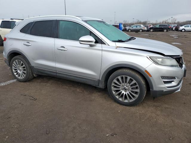 5LMCJ2A95FUJ02438 - 2015 LINCOLN MKC SILVER photo 4