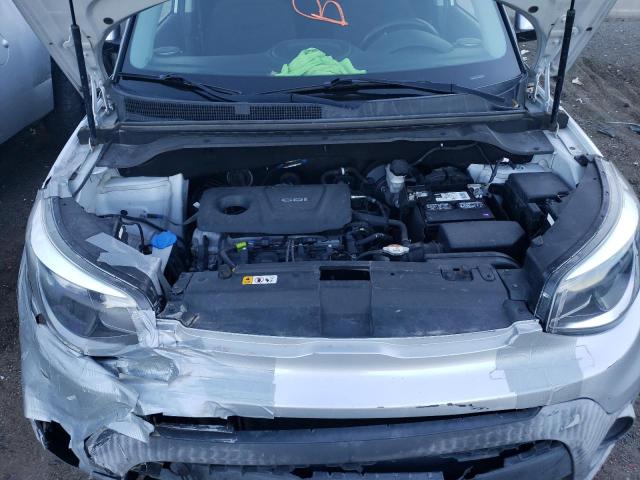 KNDJN2A24K7673532 - 2019 KIA SOUL GRAY photo 11