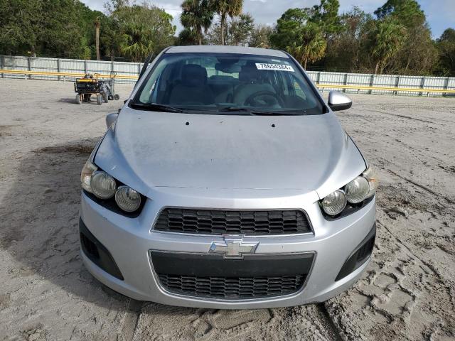 1G1JA5SH5C4102143 - 2012 CHEVROLET SONIC LS SILVER photo 5