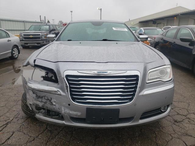 2C3CCAKT8DH712490 - 2013 CHRYSLER 300C SILVER photo 5