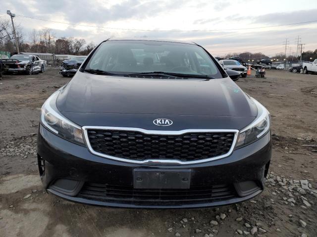 3KPFK4A77JE271315 - 2018 KIA FORTE LX BLACK photo 5