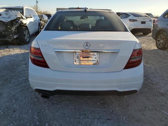 WDDGF4HB9DG124250 - 2013 MERCEDES-BENZ C 250 WHITE photo 6