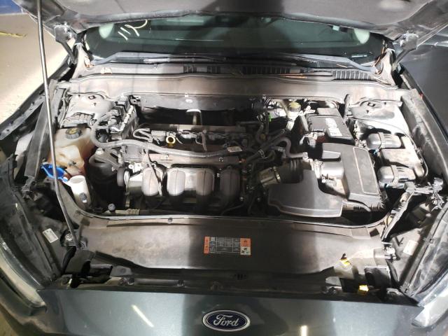 3FA6P0H79GR102811 - 2016 FORD FUSION SE GRAY photo 11