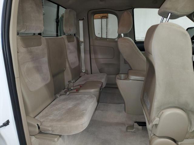 5TFTU4GNXBX011351 - 2011 TOYOTA TACOMA PRERUNNER ACCESS CAB WHITE photo 10