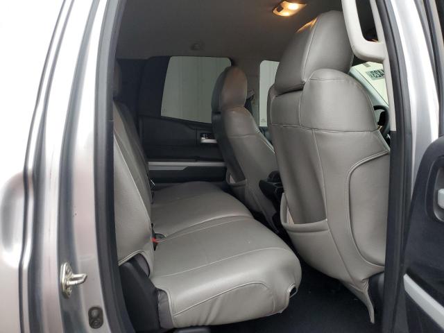 5TFCW5F13EX017351 - 2014 TOYOTA TUNDRA DOUBLE CAB SR/SR5 SILVER photo 10