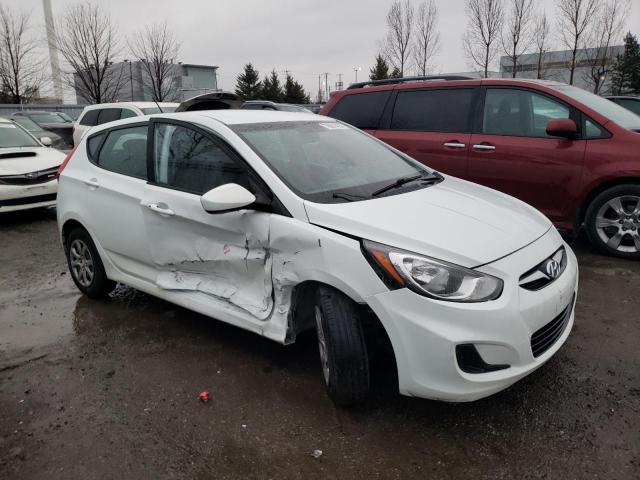 KMHCT5AE5DU122522 - 2013 HYUNDAI ACCENT GLS WHITE photo 4