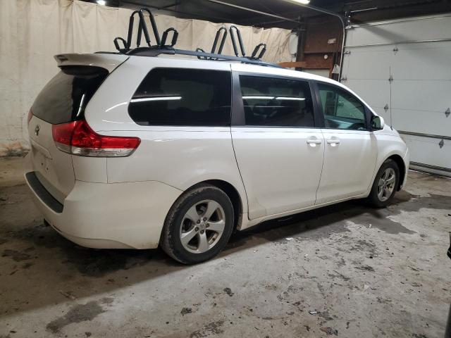 5TDKK3DC2ES455803 - 2014 TOYOTA SIENNA LE WHITE photo 3