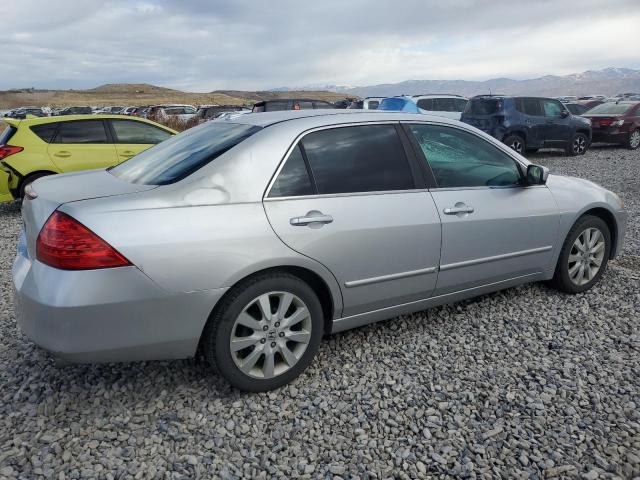 1HGCM66527A022112 - 2007 HONDA ACCORD EX SILVER photo 3