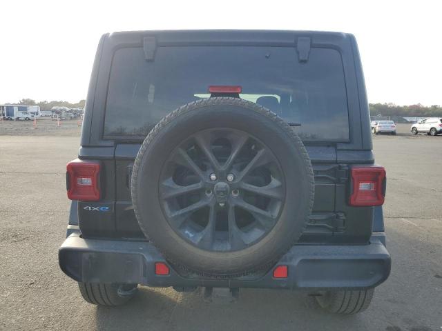 1C4JJXP63MW847618 - 2021 JEEP WRANGLER U SAHARA 4XE BLACK photo 6