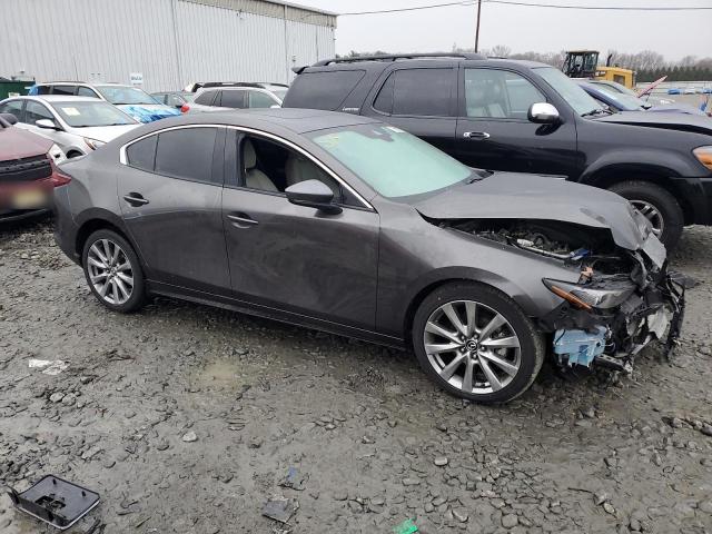 3MZBPBEM6LM119441 - 2020 MAZDA 3 PREMIUM GRAY photo 4