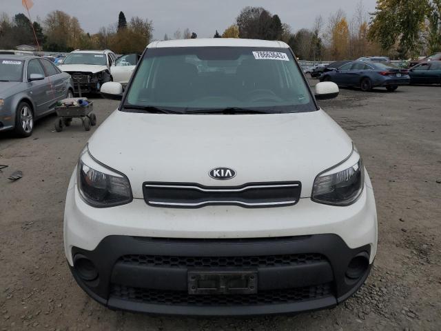 KNDJN2A26H7485264 - 2017 KIA SOUL WHITE photo 5