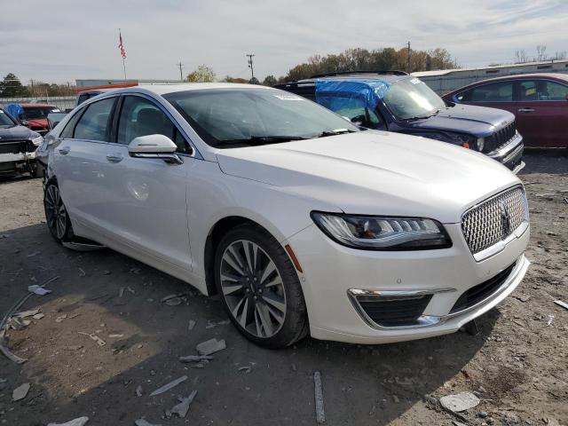 3LN6L5E91JR618236 - 2018 LINCOLN MKZ RESERVE WHITE photo 4