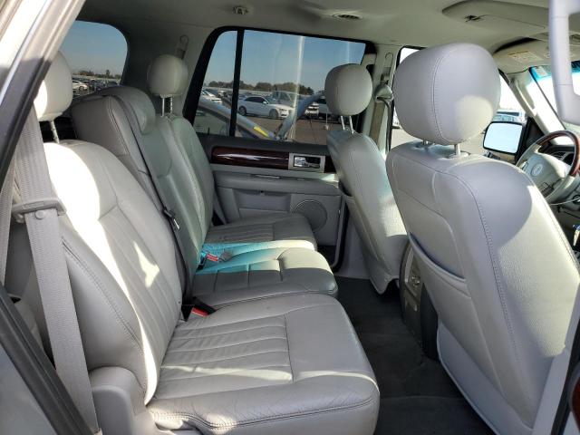 5LMFU28536LJ08428 - 2006 LINCOLN NAVIGATOR ვერცხლისფერი ფოტო 11