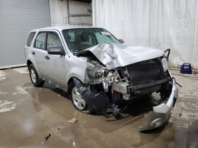 1FMCU0C77CKA04769 - 2012 FORD ESCAPE XLS SILVER photo 4