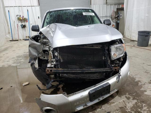 1FMCU0C77CKA04769 - 2012 FORD ESCAPE XLS SILVER photo 5