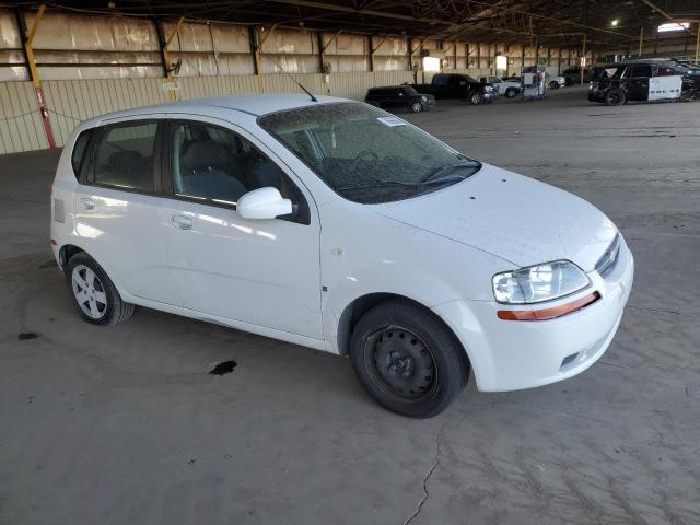 KL1TD66658B099017 - 2008 CHEVROLET AVEO BASE WHITE photo 4