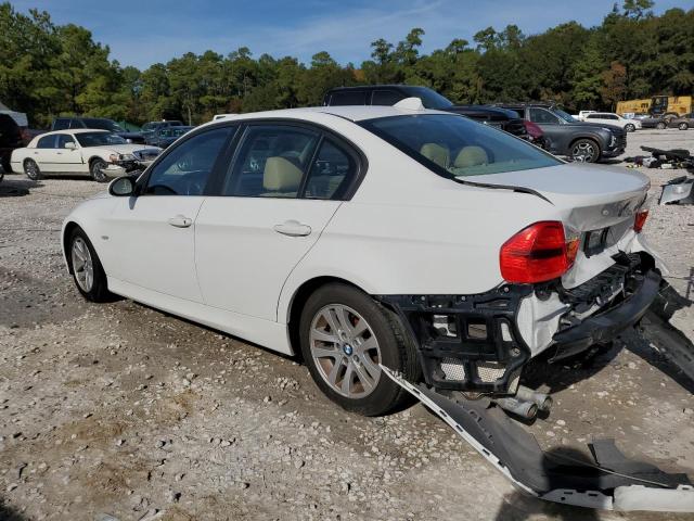 WBAVA33537KX77098 - 2007 BMW 328 I WHITE photo 2