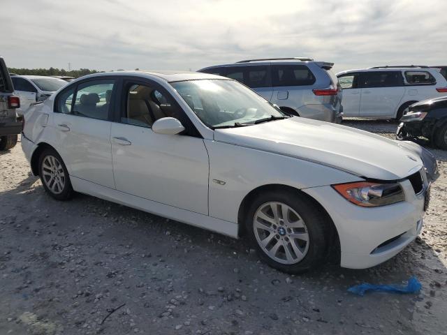 WBAVA33537KX77098 - 2007 BMW 328 I WHITE photo 4