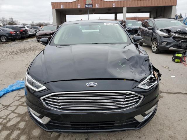 3FA6P0HD1HR366211 - 2017 FORD FUSION SE BLACK photo 5