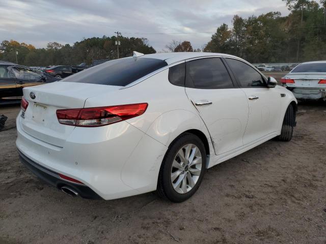 5XXGT4L37JG270989 - 2018 KIA OPTIMA LX WHITE photo 3