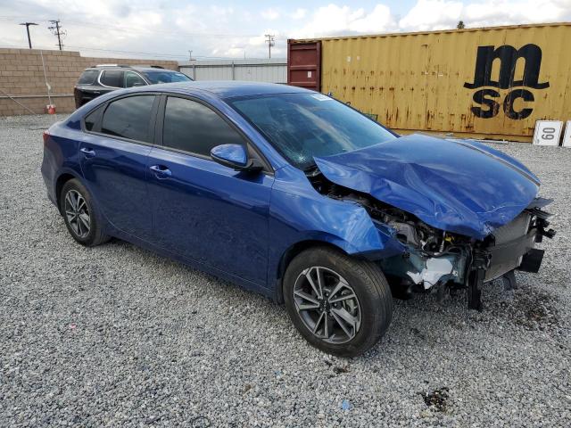 3KPF24AD3PE511572 - 2023 KIA FORTE LX BLUE photo 4