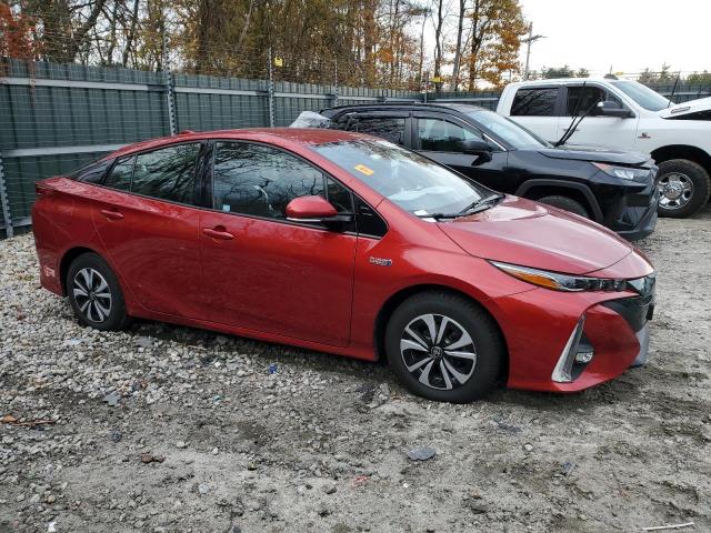 JTDKARFP8H3012485 - 2017 TOYOTA PRIUS PRIM 红色 照片 4