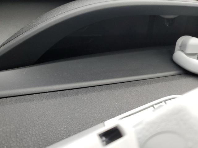 JTDKARFP8H3012485 - 2017 TOYOTA PRIUS PRIM 红色 照片 9