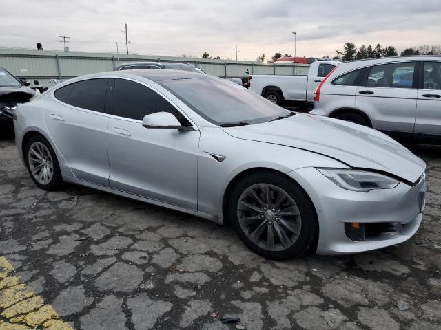 5YJSA1E2XHF199559 - 2017 TESLA MODEL S ვერცხლისფერი ფოტო 4