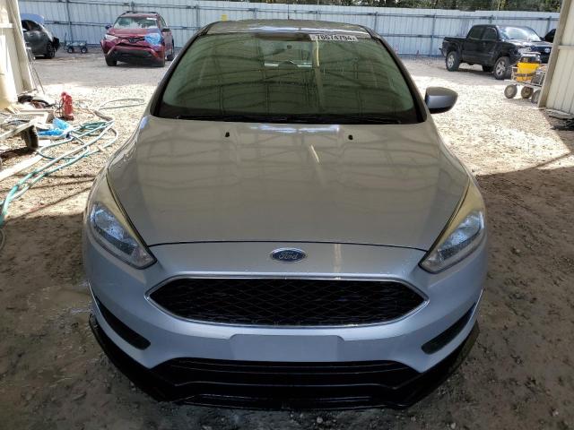 1FADP3K26JL231276 - 2018 FORD FOCUS SE SILVER photo 5