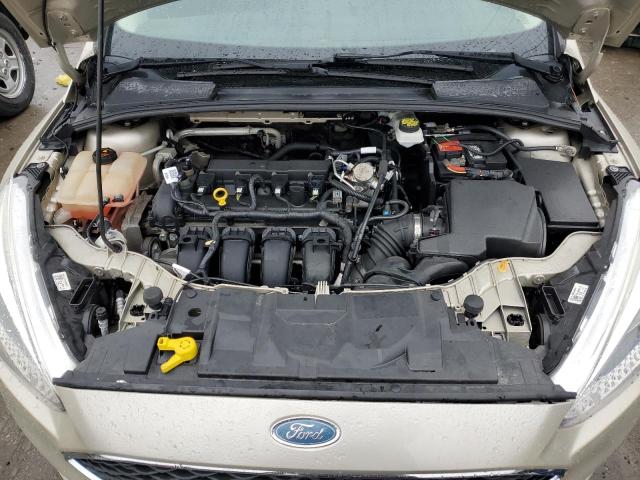 1FADP3F27JL225657 - 2018 FORD FOCUS SE BEIGE photo 11