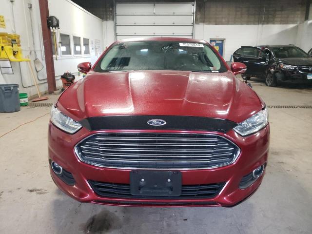 1FA6P0HD9F5122323 - 2015 FORD FUSION SE RED photo 5