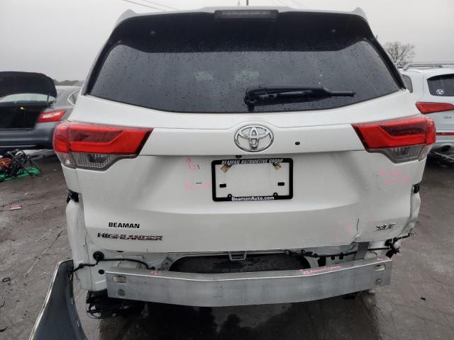 5TDKZRFH1HS507790 - 2017 TOYOTA HIGHLANDER SE WHITE photo 6