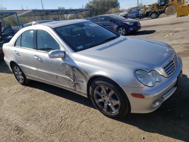 WDBRF92H87F920641 - 2007 MERCEDES-BENZ C 280 4MATIC SILVER photo 4