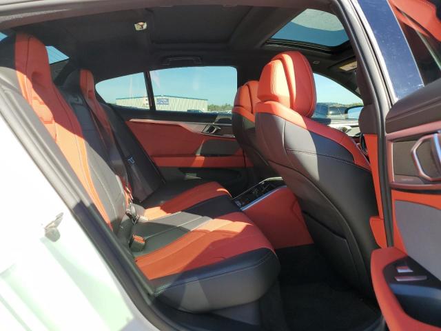 WBAGV8C03NCK03817 - 2022 BMW M850XI WHITE photo 10