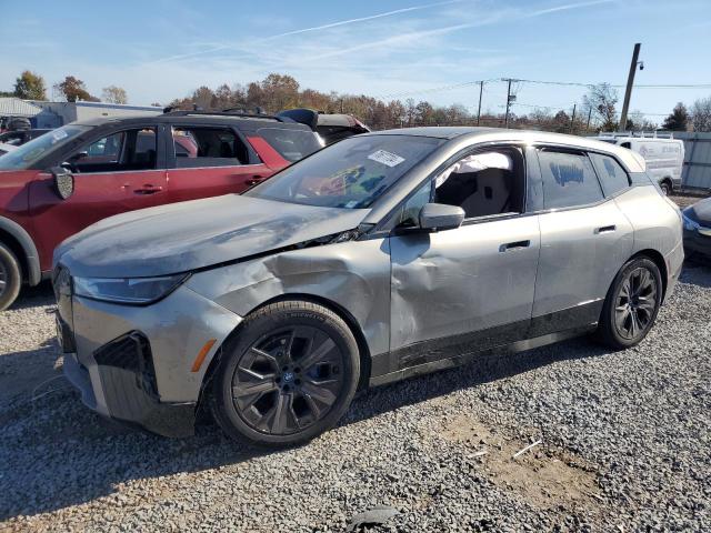 WB523CF04SCS53411 - 2025 BMW IX XDRIVE50 GRAY photo 1
