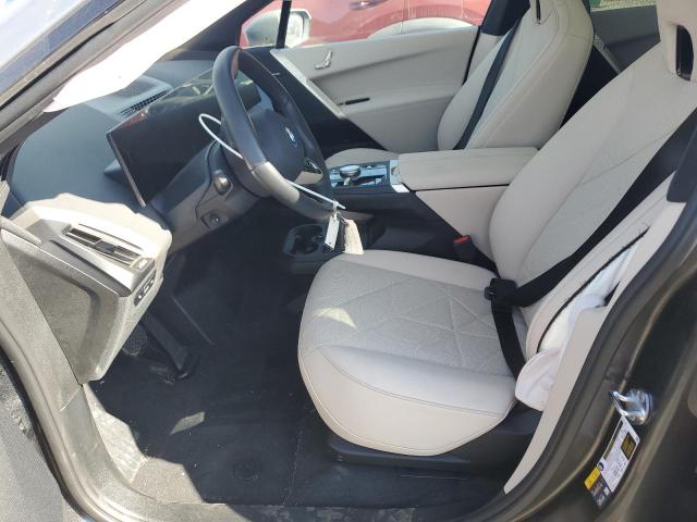 WB523CF04SCS53411 - 2025 BMW IX XDRIVE50 GRAY photo 7