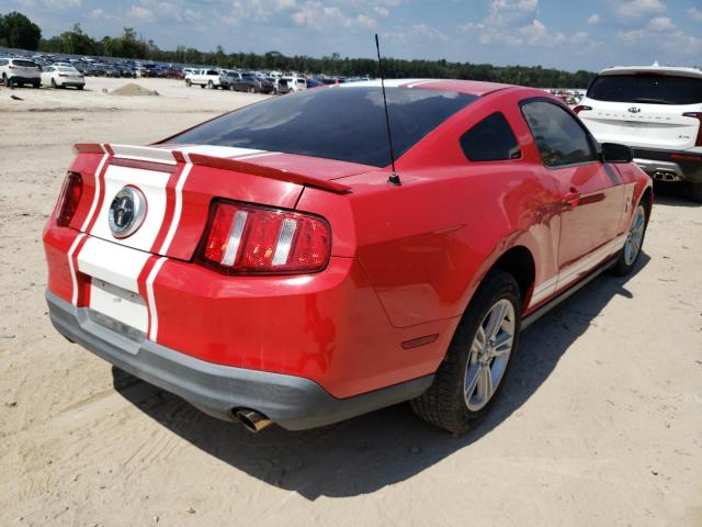 1ZVBP8AN9A5125030 - 2010 FORD MUSTANG RED photo 4