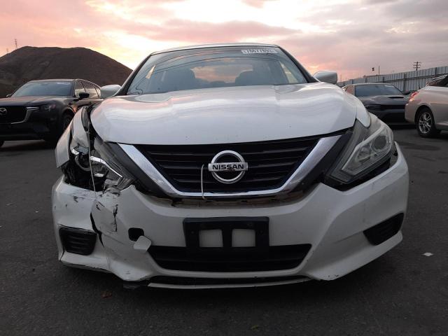 1N4AL3AP2GN327012 - 2016 NISSAN ALTIMA 2.5 WHITE photo 5