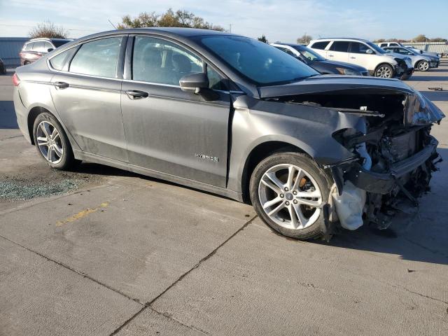 3FA6P0LU4JR286754 - 2018 FORD FUSION SE HYBRID GRAY photo 4