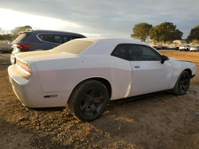 2C3CDYAG3CH180865 - 2012 DODGE CHALLENGER SXT WHITE photo 3