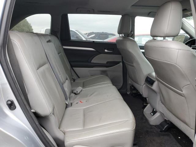 5TDKKRFH3FS089931 - 2015 TOYOTA HIGHLANDER XLE 银色 照片 10